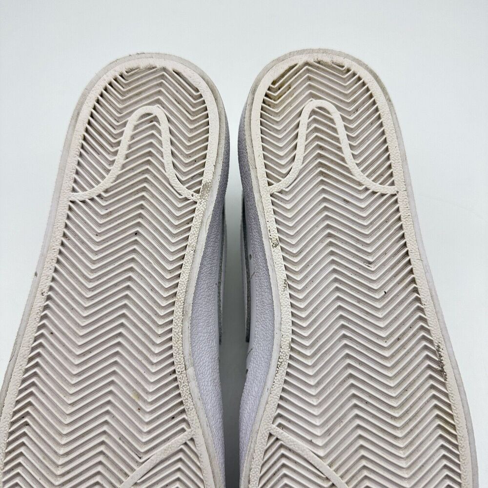 Nike Blazer ‘77 Women's Size 7 Triple White Athletic Casual Shoes DC4769-101 - Picture 9 of 13
